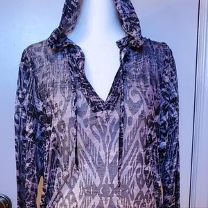 XL Balance Set ~  Top 3/4 Sleeve Hood 5" Side Slit,  Bottom ~ Capri Legging 💞